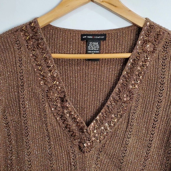 Y2K New York & Company Brown V-neck Stretchy Light Sweater Beads Sequins XL - Picture 2 of 7